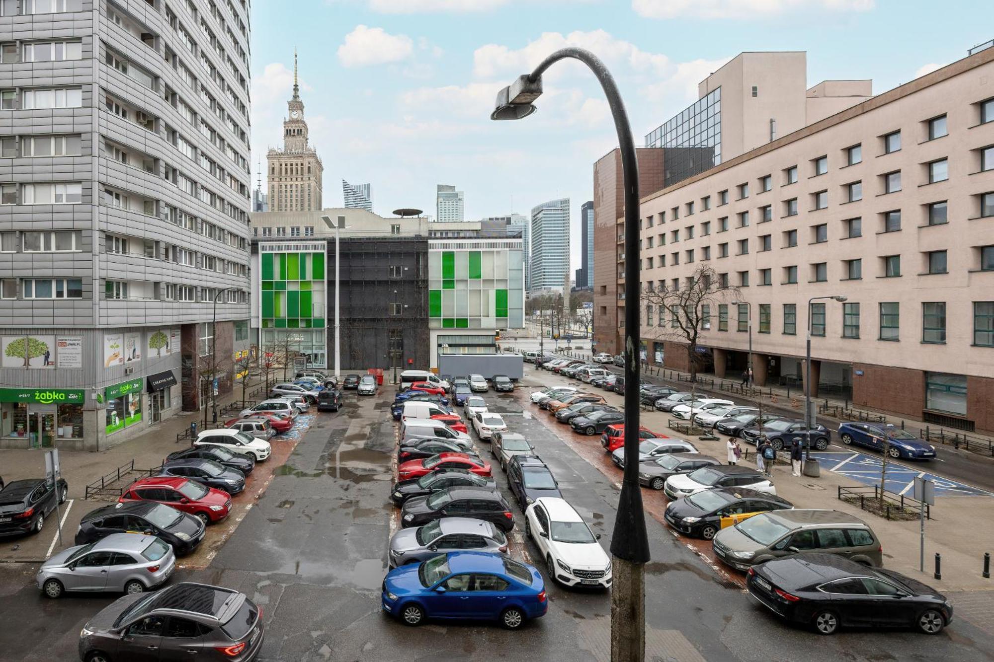 Leilighet Near Metro Swietokrzyska By Renters Warszawa